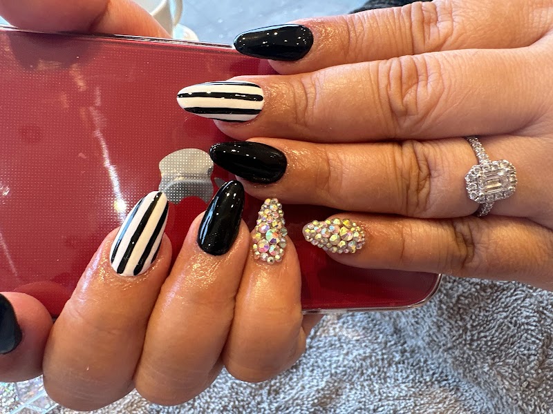 Spring Nails nail design by Nails Beauty Spa Fulham in London