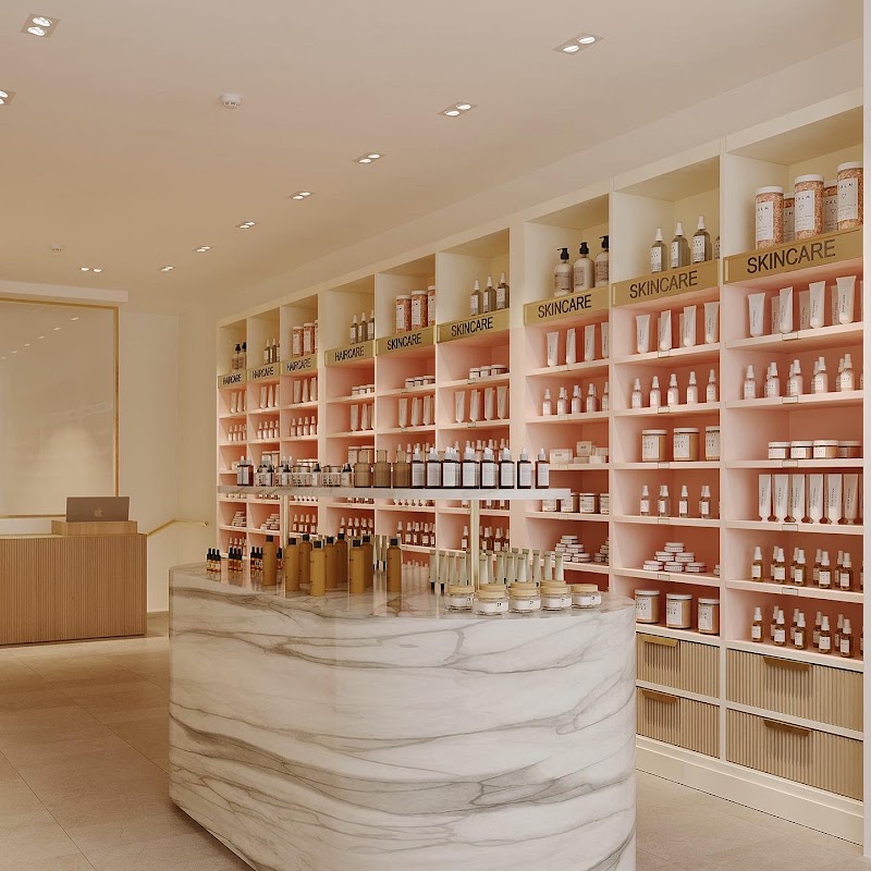Nail Salon at Beauty Edit Mayfair in London