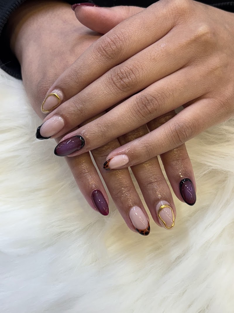 Coffin Nails nail design by USA Stars Nails in London