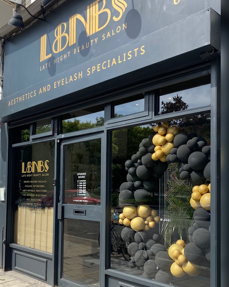 Nail Salon at L8nbs - Late Night Beauty Salon in London