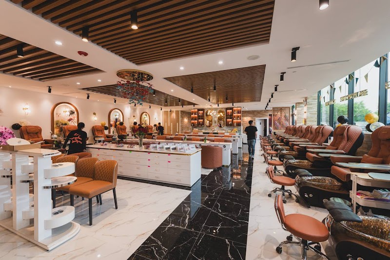 Summer Nails nail design by Brooklyn Nails Bar & Lash in New York