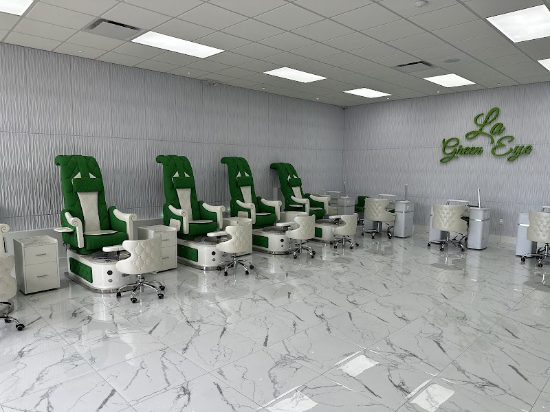 Marble Nails nail design by LA Green Eye nail & spa