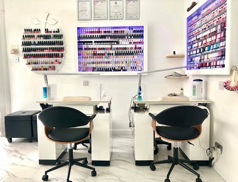 Nail Salon at Nails Bar in London
