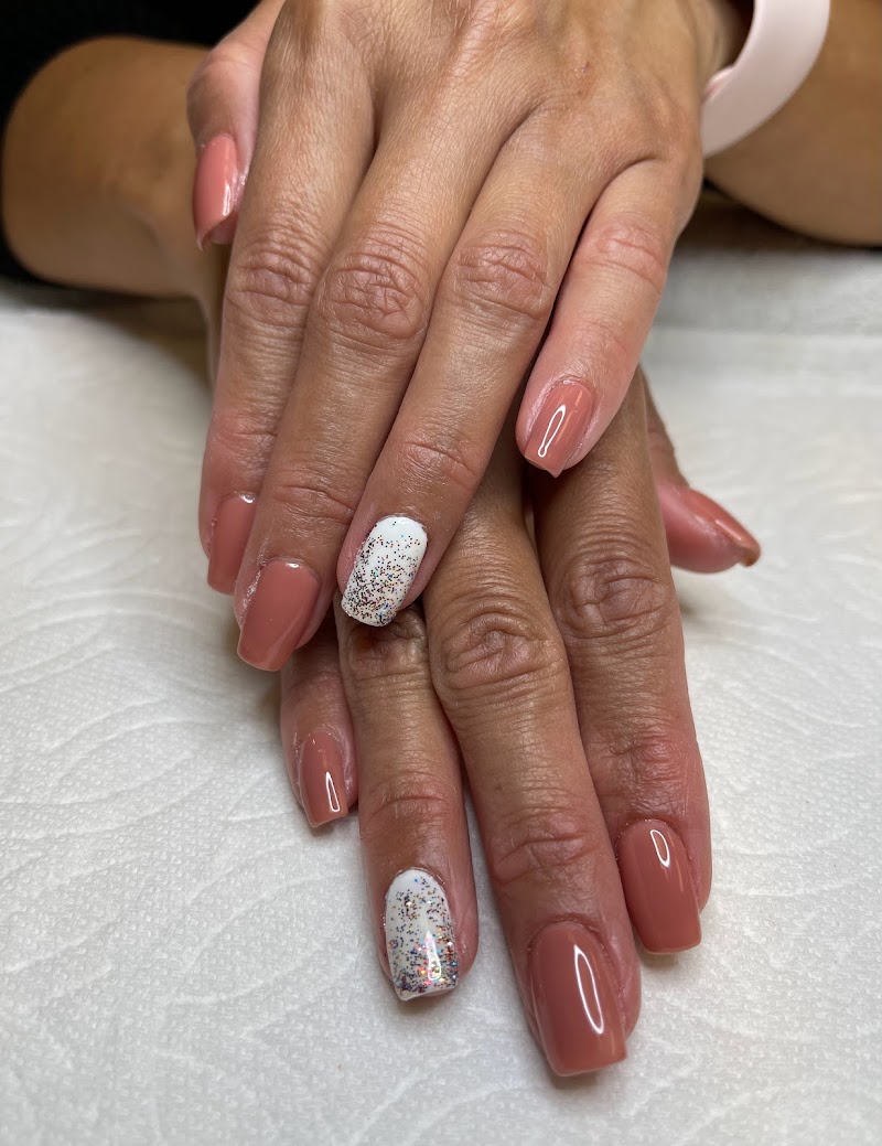 Valentine's Nails nail design by Nails By Leha in Los Angeles