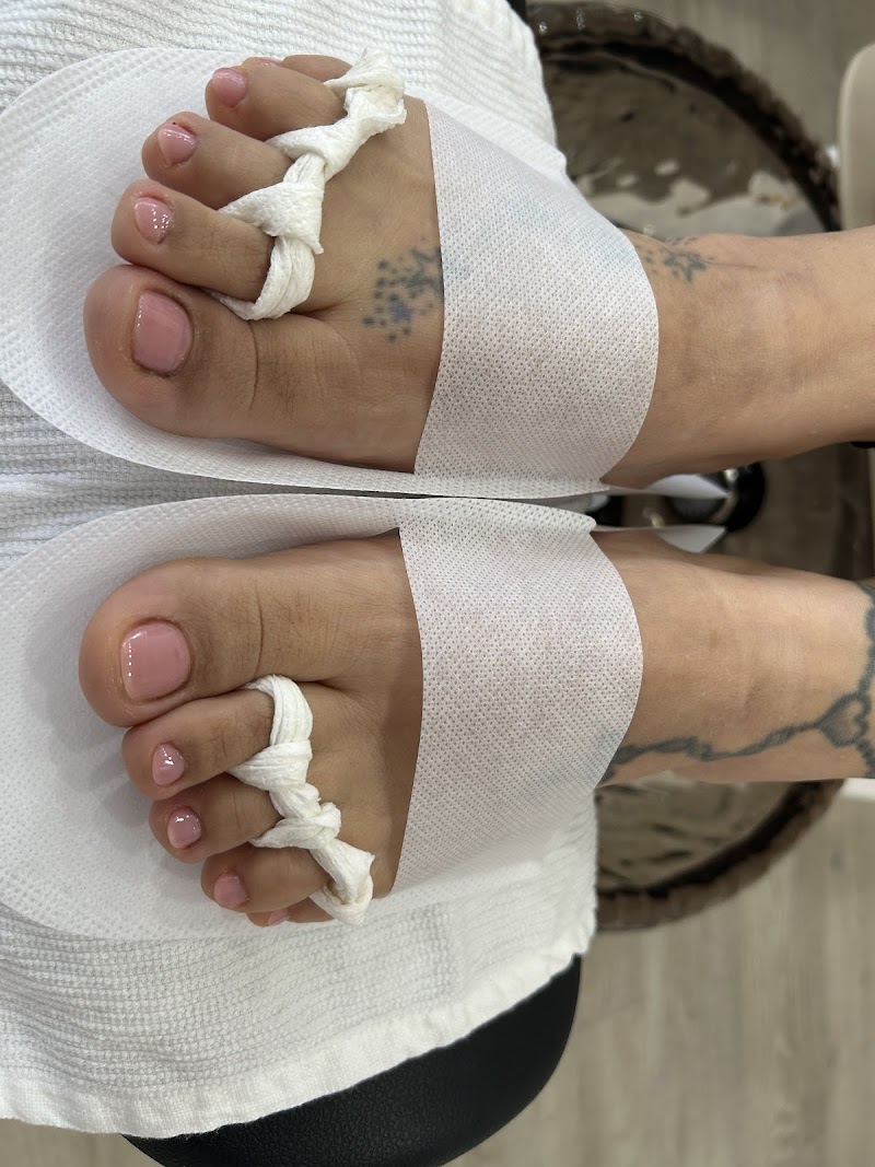 French Tips at Pinky Gel Nail Salon in New York