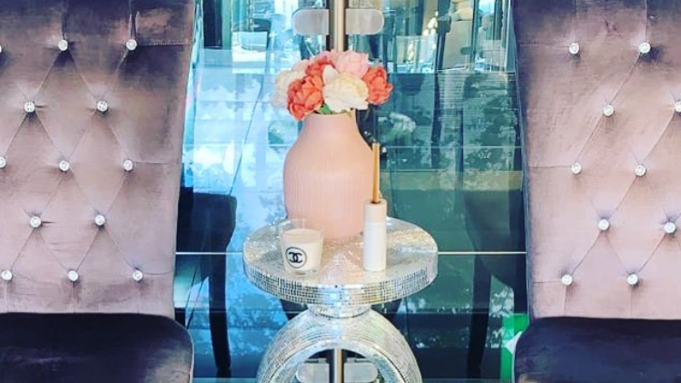 Nail Salon at Glitz & Glamour Tanning in London