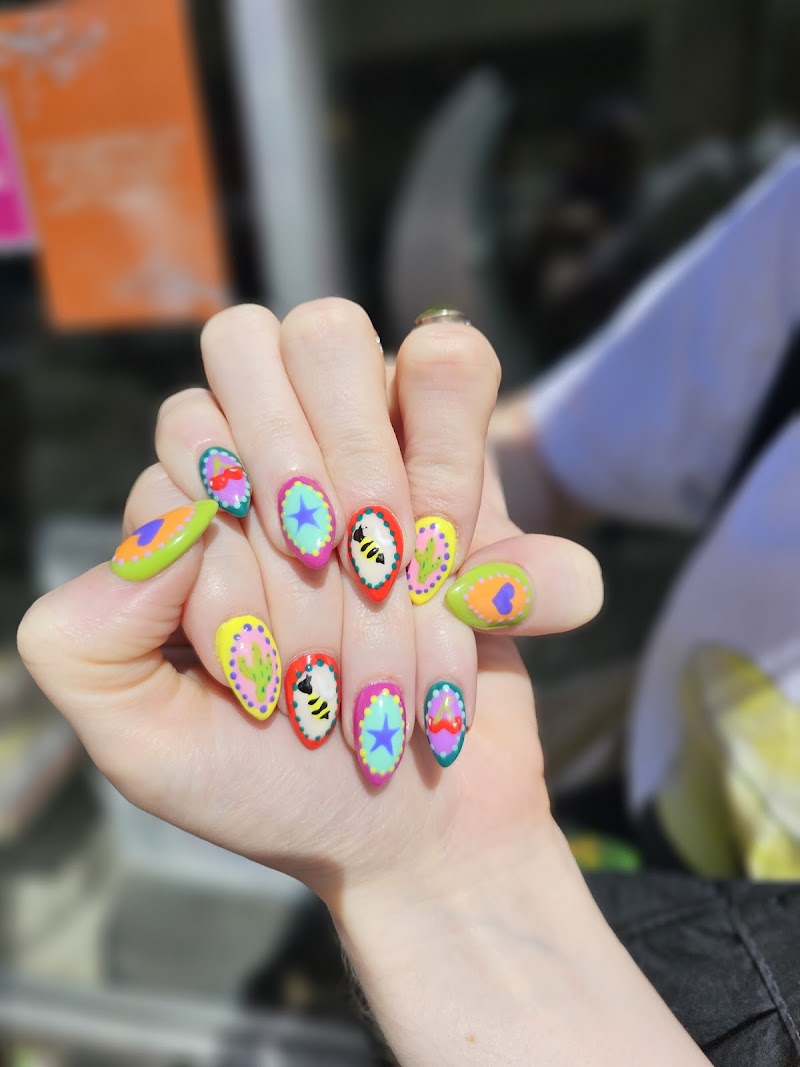 Fall Nails nail design by Had Nails Camden in London