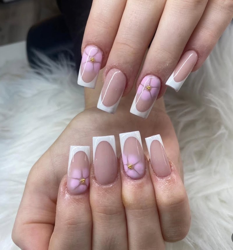 Coffin Nails nail design by 4Ever Nail in London