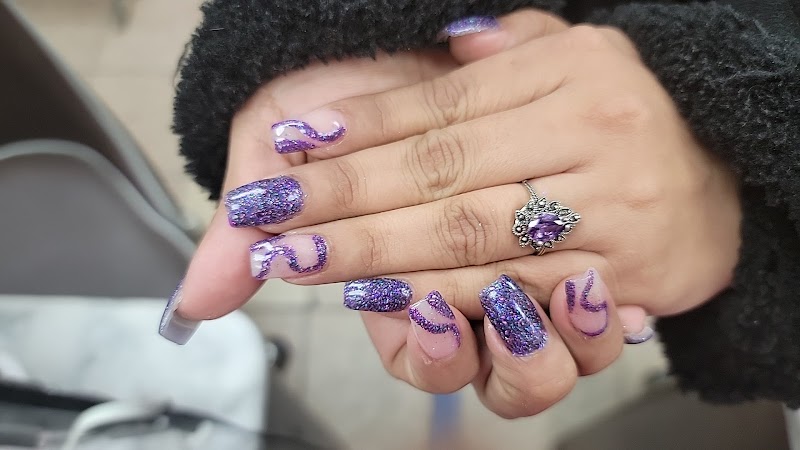 Nail Art at New Queen Nail in New York