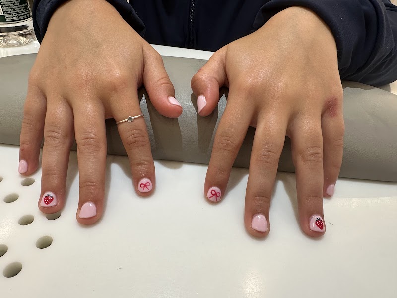 Marble Nails nail design by NAIL AUG