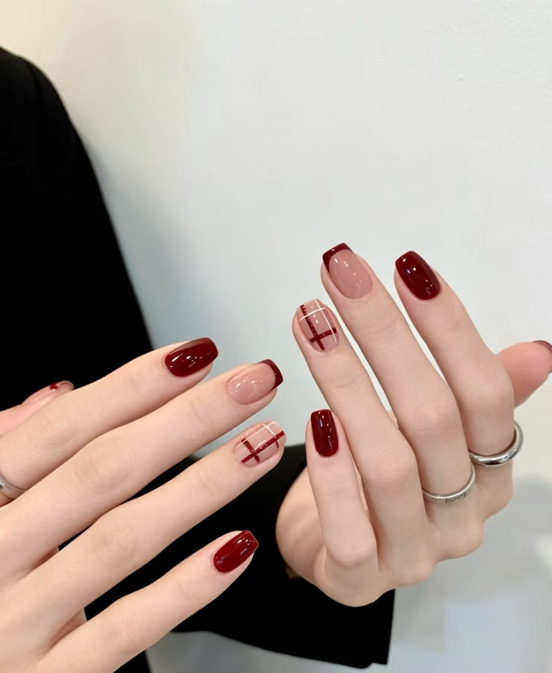 Marble Nails nail design by NAIL AUG