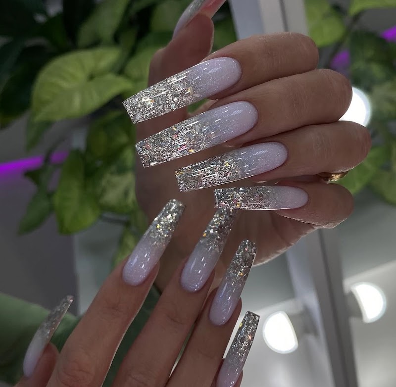 Stiletto Nails nail design by Victoria Nail Spa in Miami