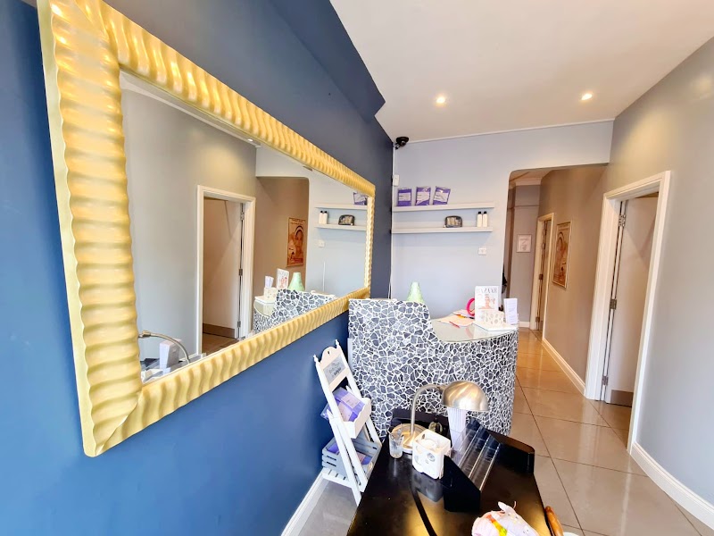 Nail Salon at Beauty Queen in London