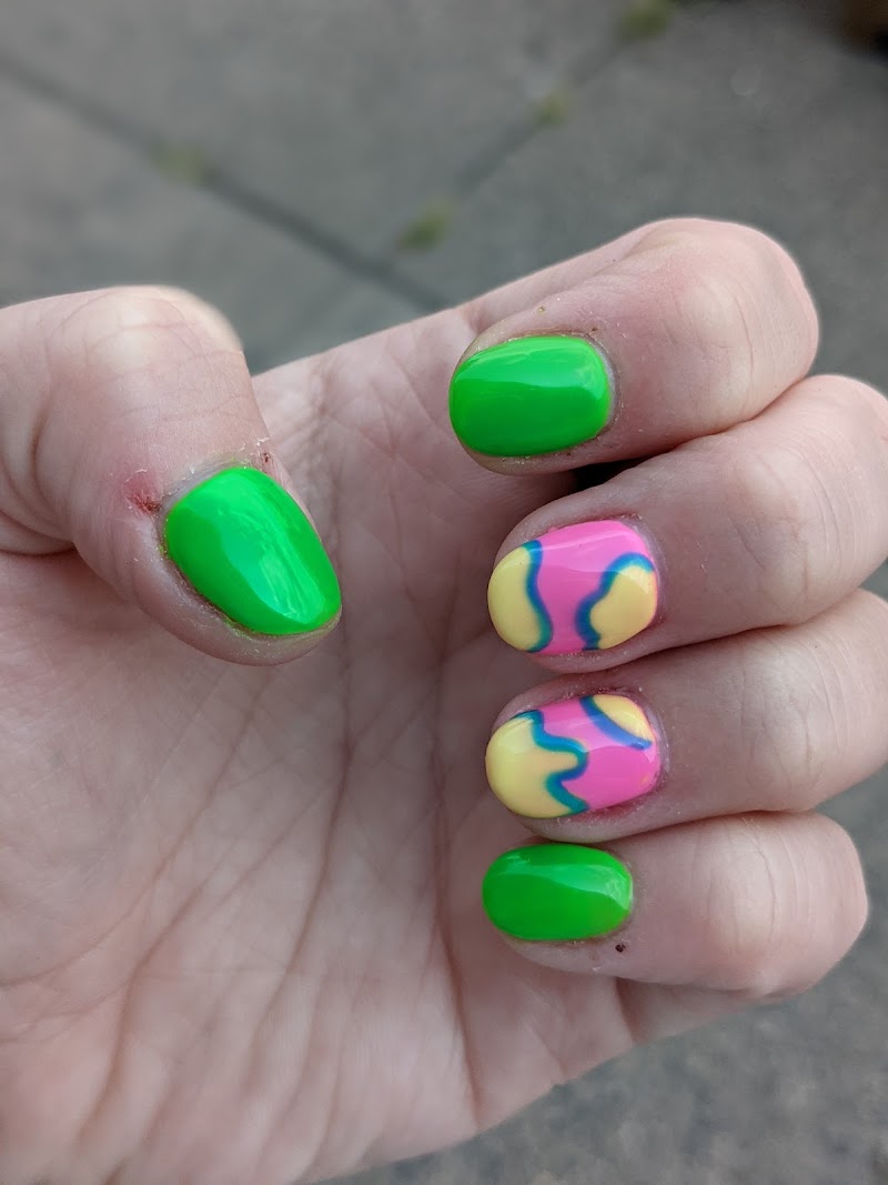 Y2K Nails nail design by Nailspree in New York