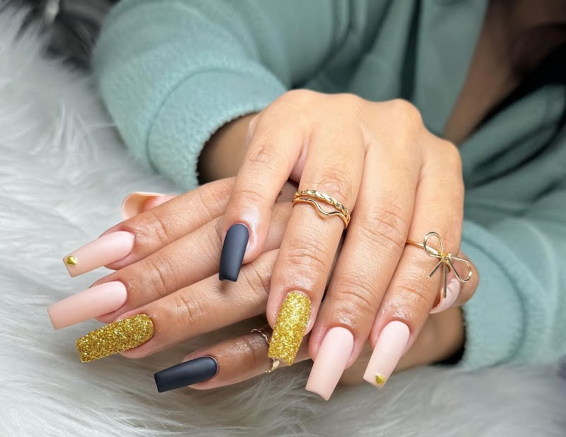 Square Nails nail design by Isoris Salon and Spa