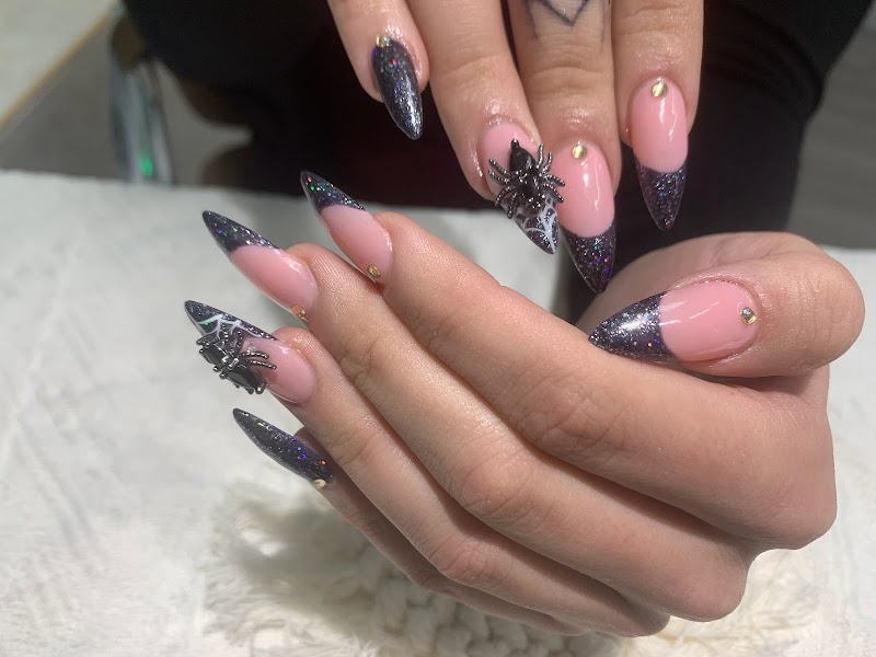 Glitter Nails nail design by Flowermiss nails