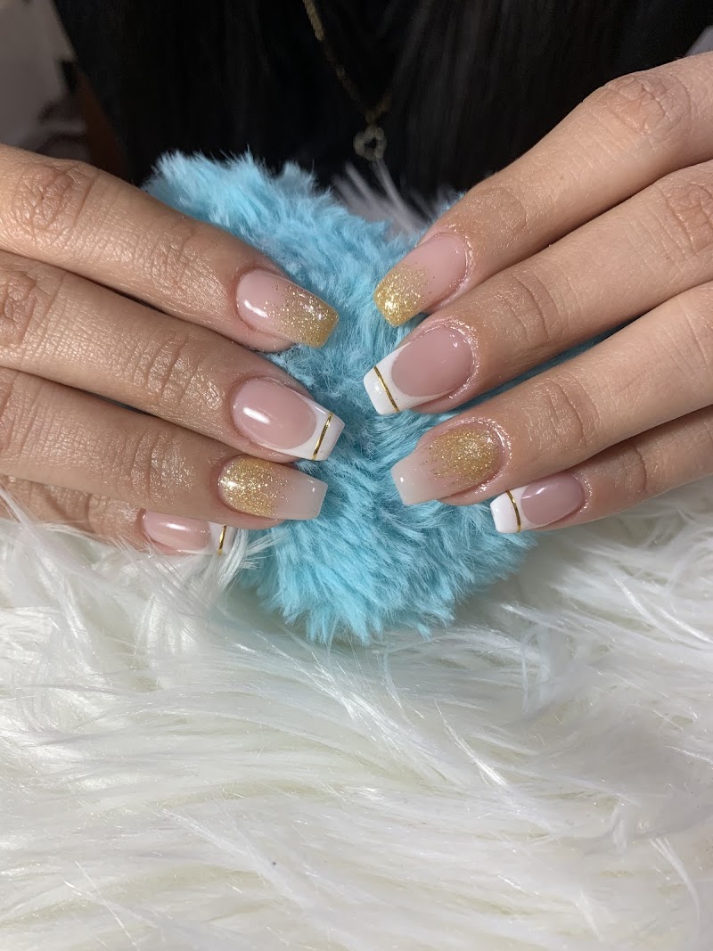 Coffin Nails nail design by Color & uñas in Miami