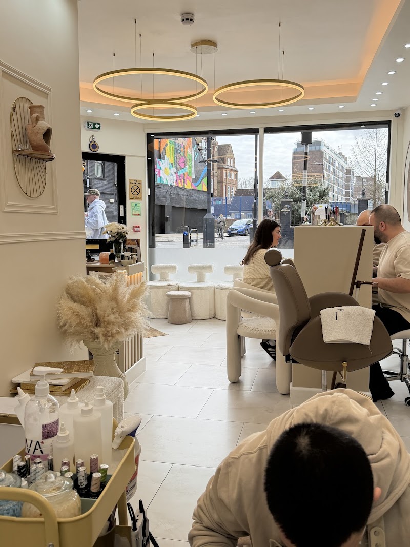 Nail Salon at House of Beauty by Gizem in London