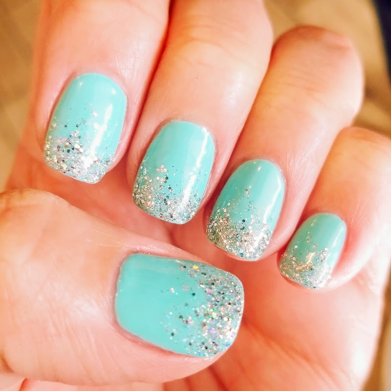 Coastal Nails nail design by Bella Nails in Los Angeles