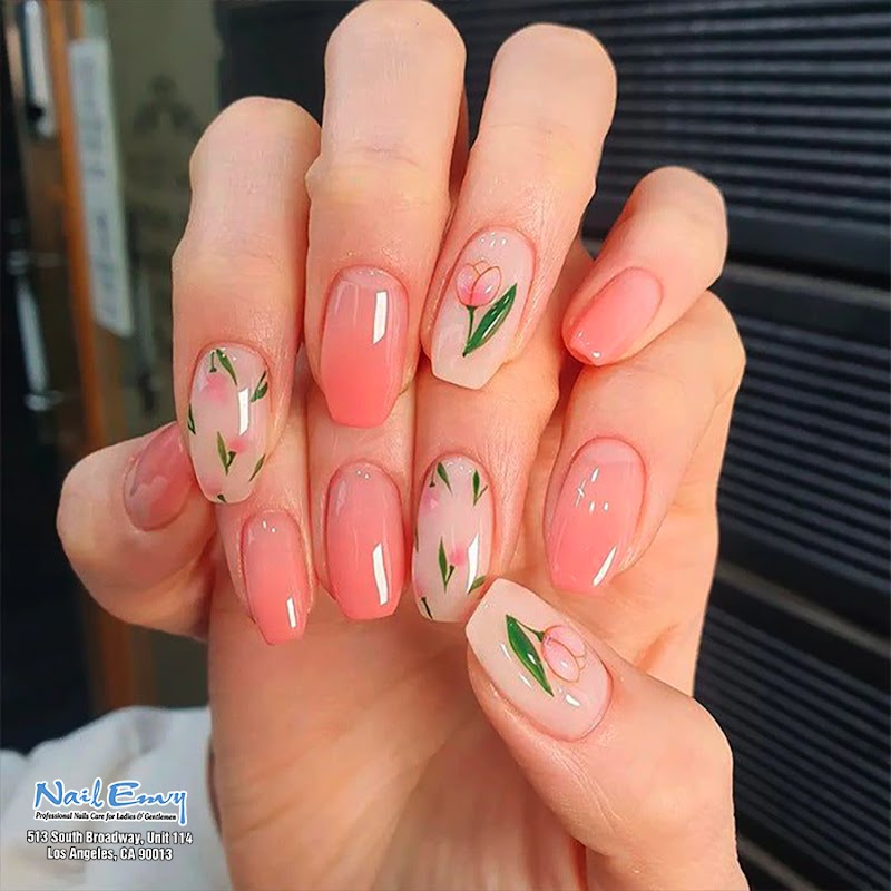 Valentine's Nails nail design by Nail Envy in Chicago