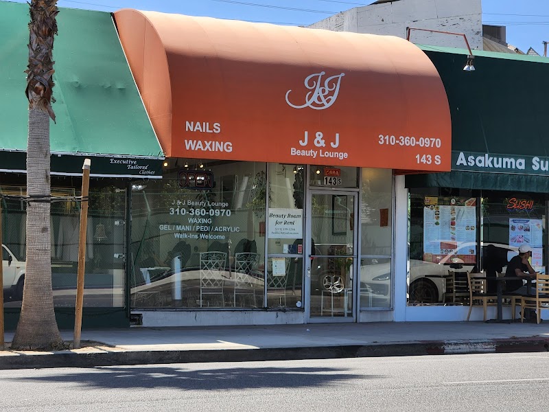 Nail Salon at J & J Beauty Lounge in Los Angeles