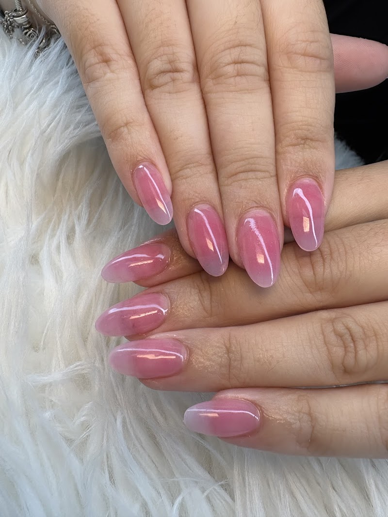 Ombré at Bnt Nails Salon 1 in Miami