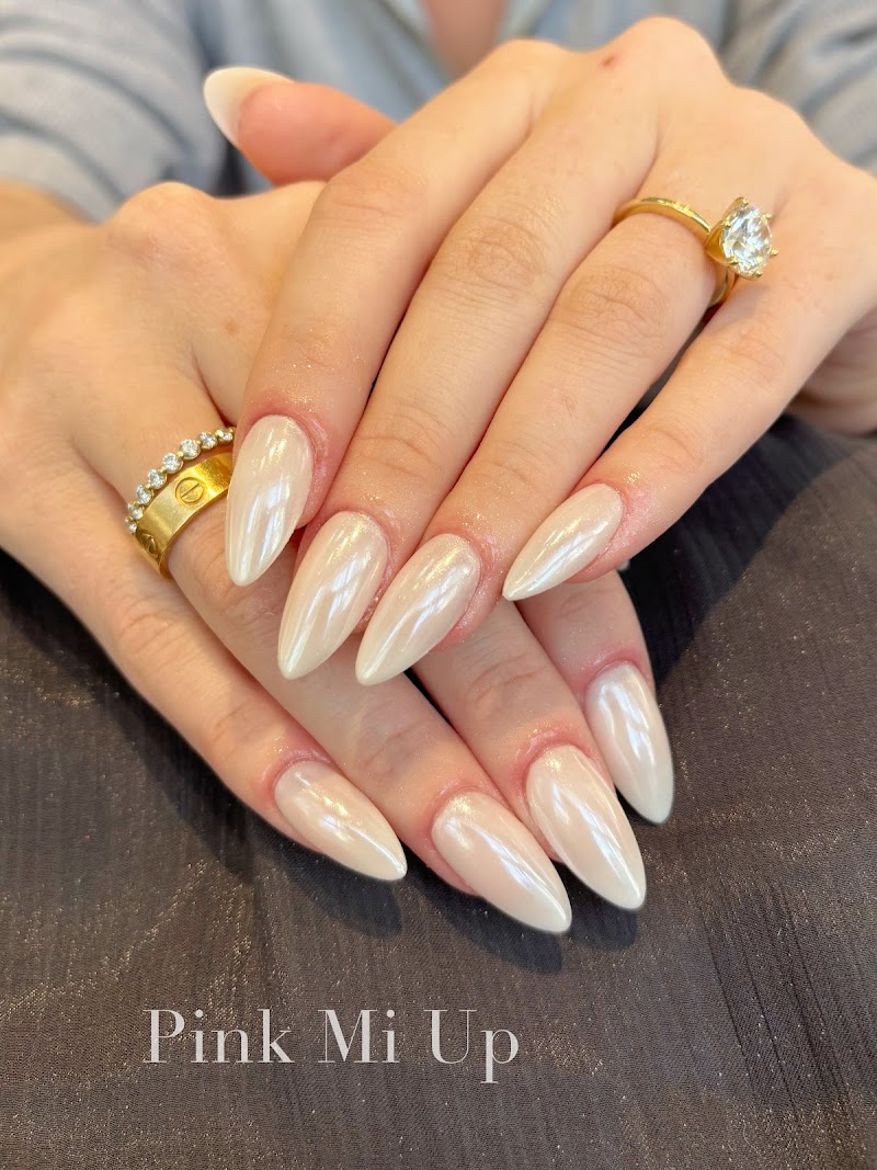 Ombré at Pink Mi Up River North in Chicago