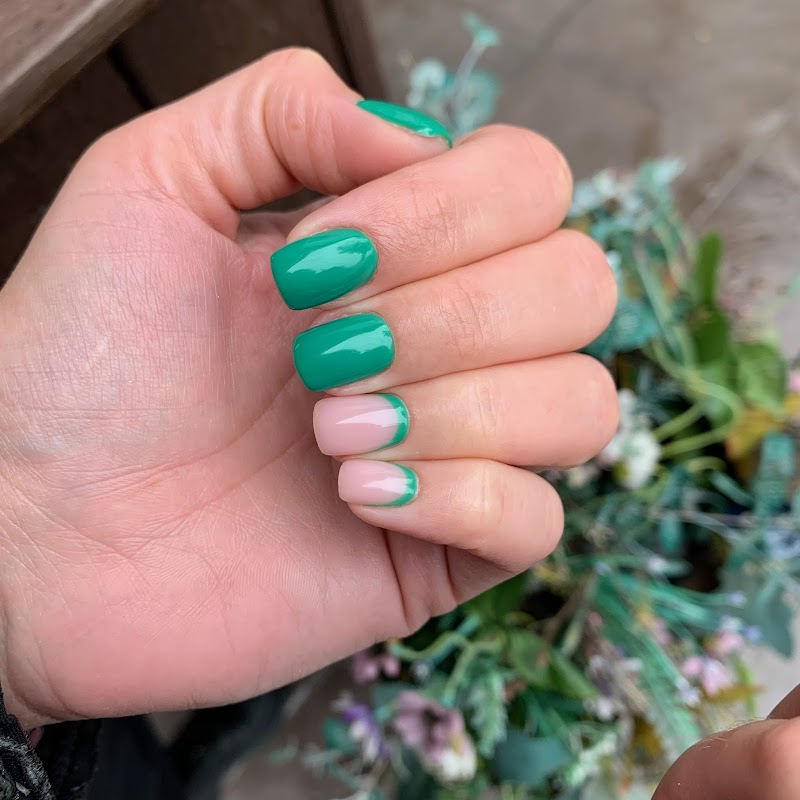 Ombré at Deeva Nail Boutique in Chicago