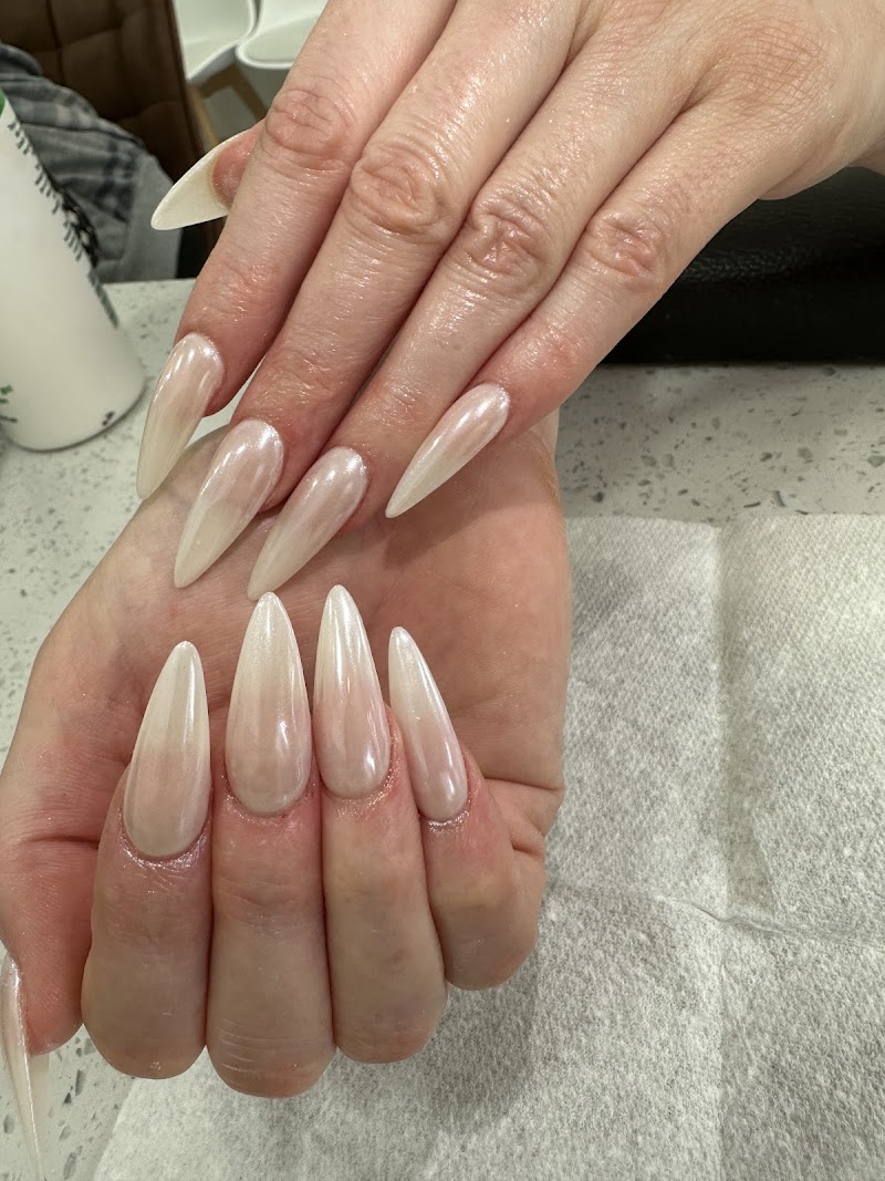 BIAB nail design by Blissful Nail Studio in London