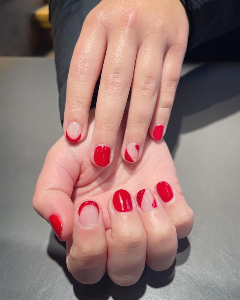 Marble Nails nail design by Ainslie Beauty Lounge in New York