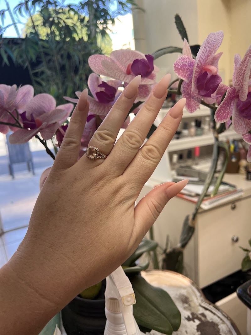 Nail Salon at Nail SPA Lounge in Los Angeles