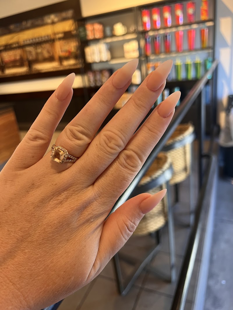 Nail Salon at Nail SPA Lounge in Los Angeles
