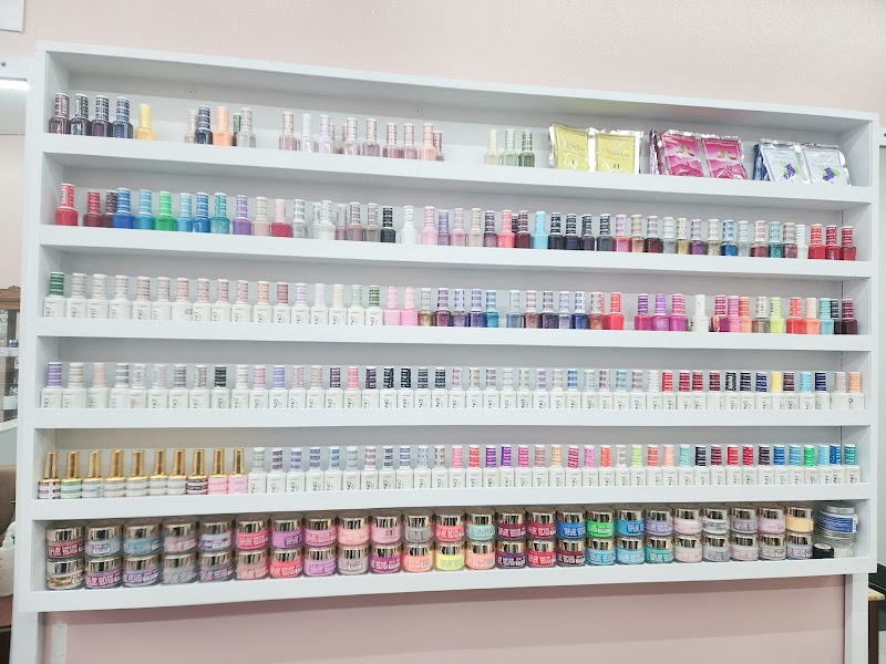 Bridal Nails nail design by Shiny Nails By Yolis in New York