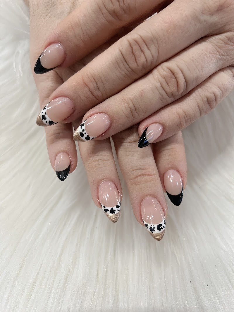 Gel-X nail design by Be Beauty Nail in New York
