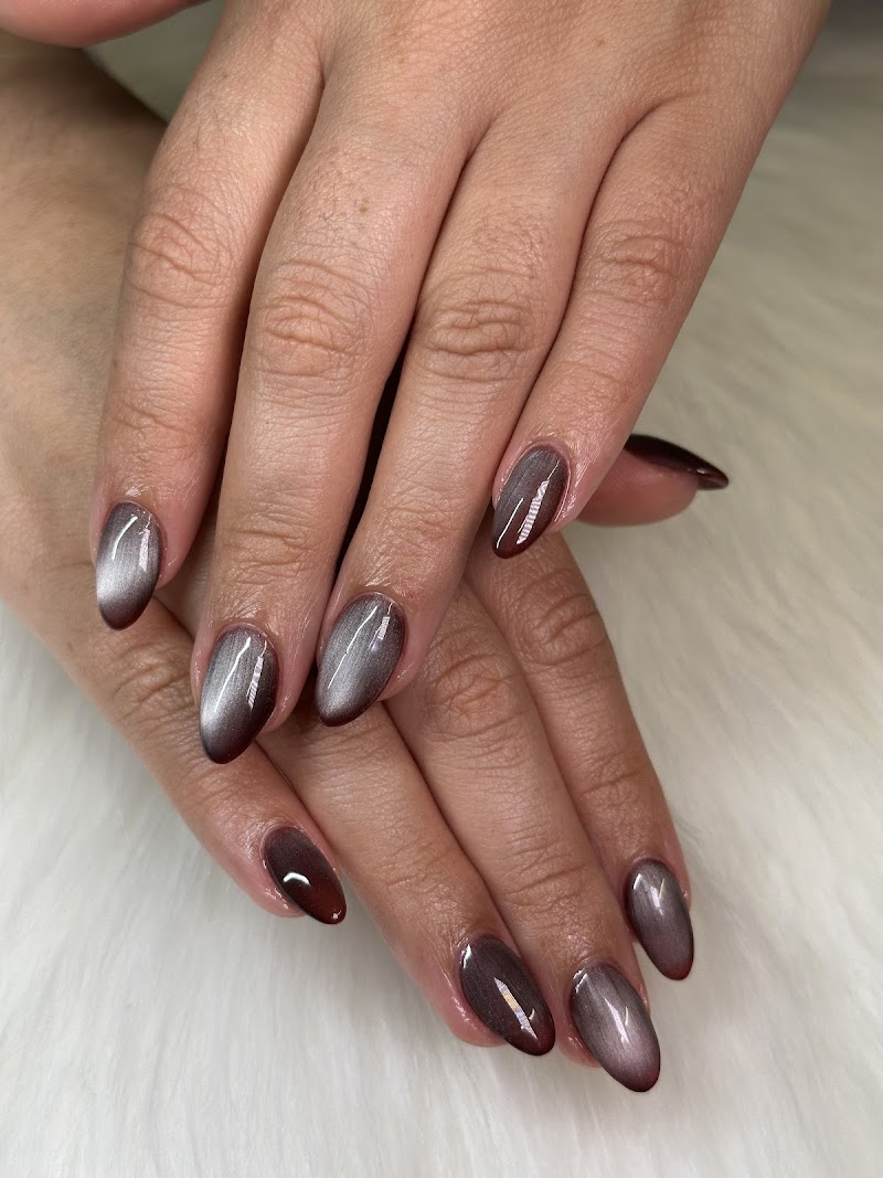 Red Nails nail design by Nailroom.888