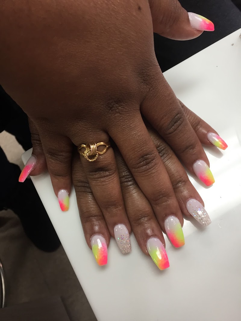 Summer Nails nail design by Rachel's Nail Salon in New York