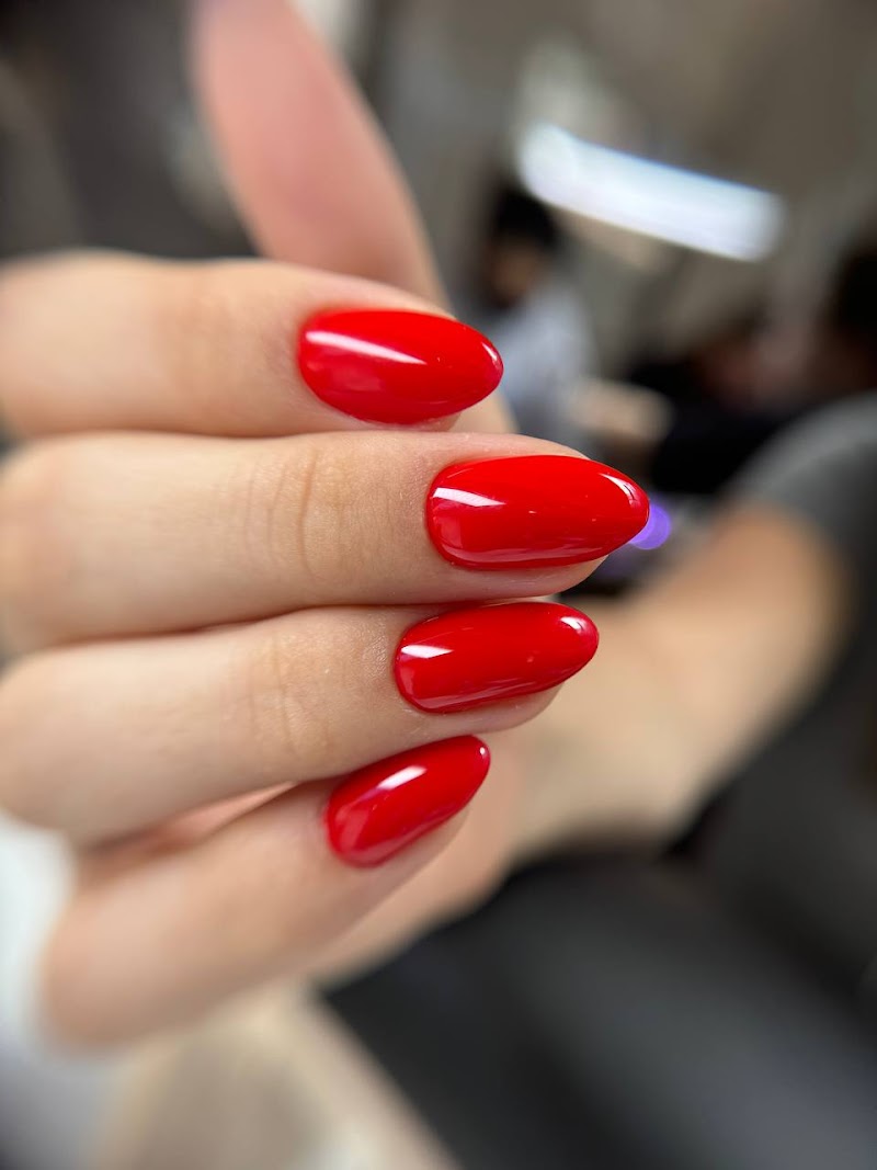 Almond Shape at Say-it Nails in New York