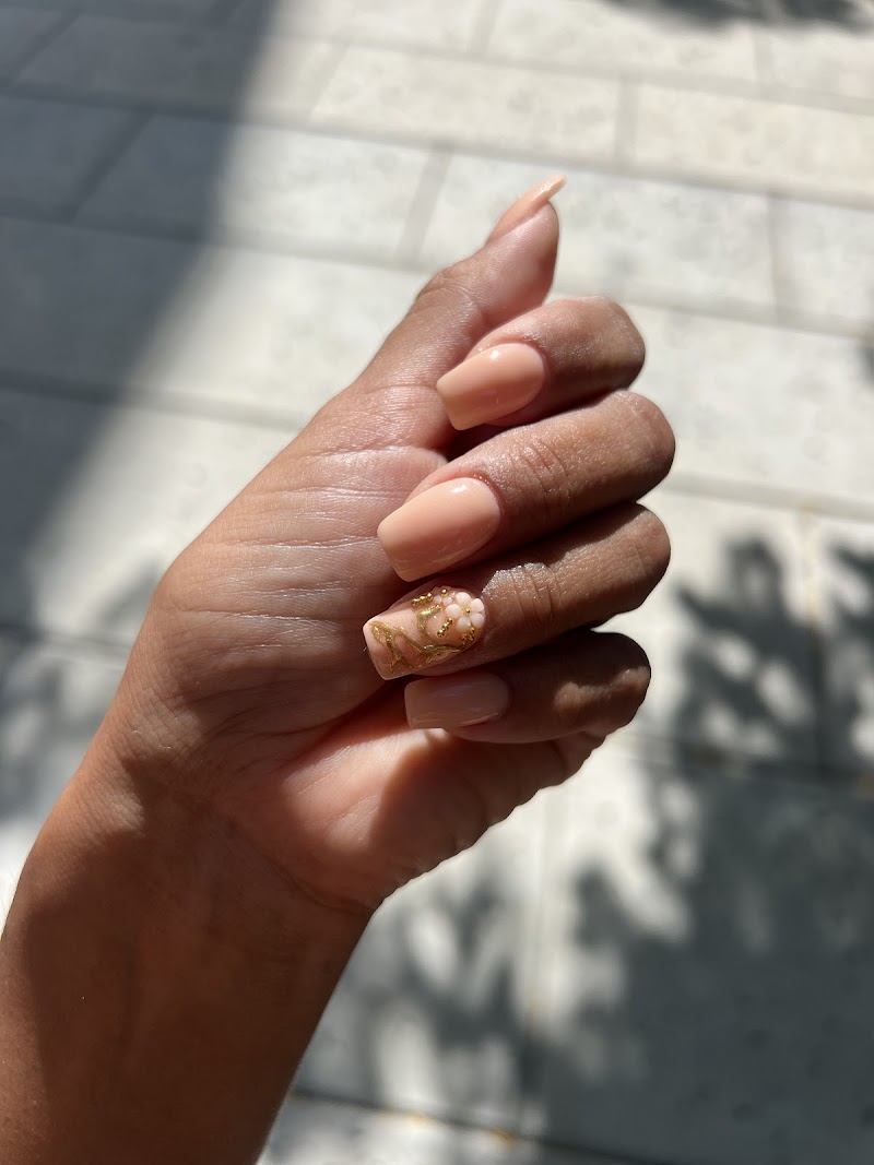 Y2K Nails nail design by Omni Nails and Lash Lounge in Miami