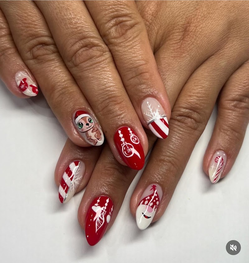Boho Nails nail design by Midas Nails in Miami