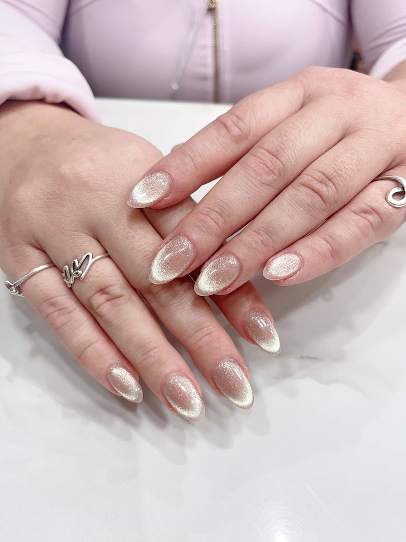 Chrome Nails nail design by Catherine Nails Blackwall