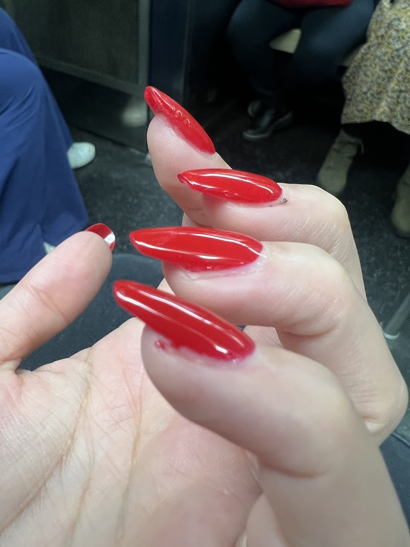 Stiletto at V and Nini Nails in New York