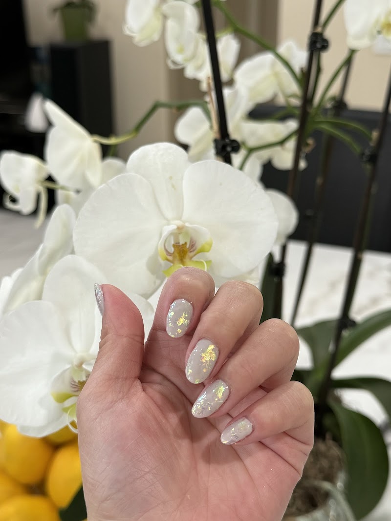 Coastal Nails nail design by Allura Nail Bar in Los Angeles