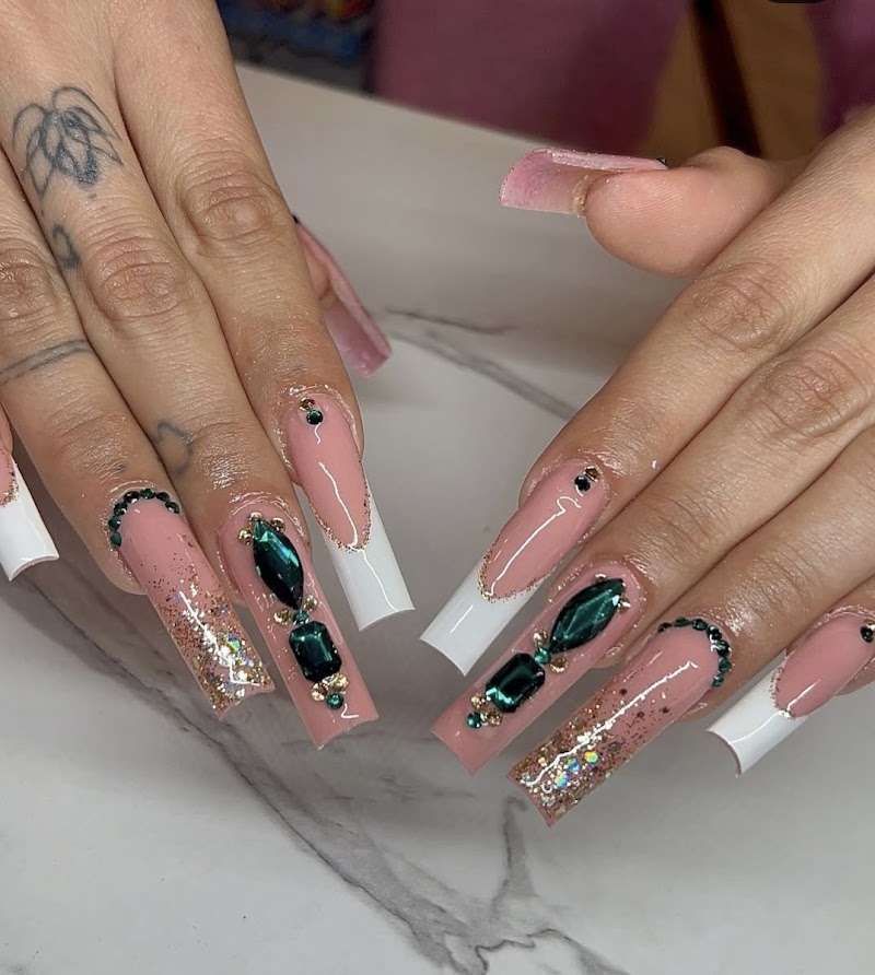 Geometric Nails nail design by NailHaven