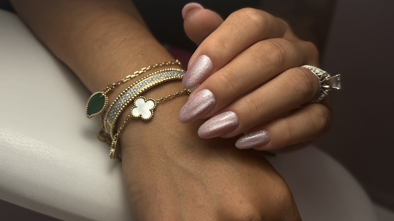 Geometric Nails nail design by Roza Nail Studio