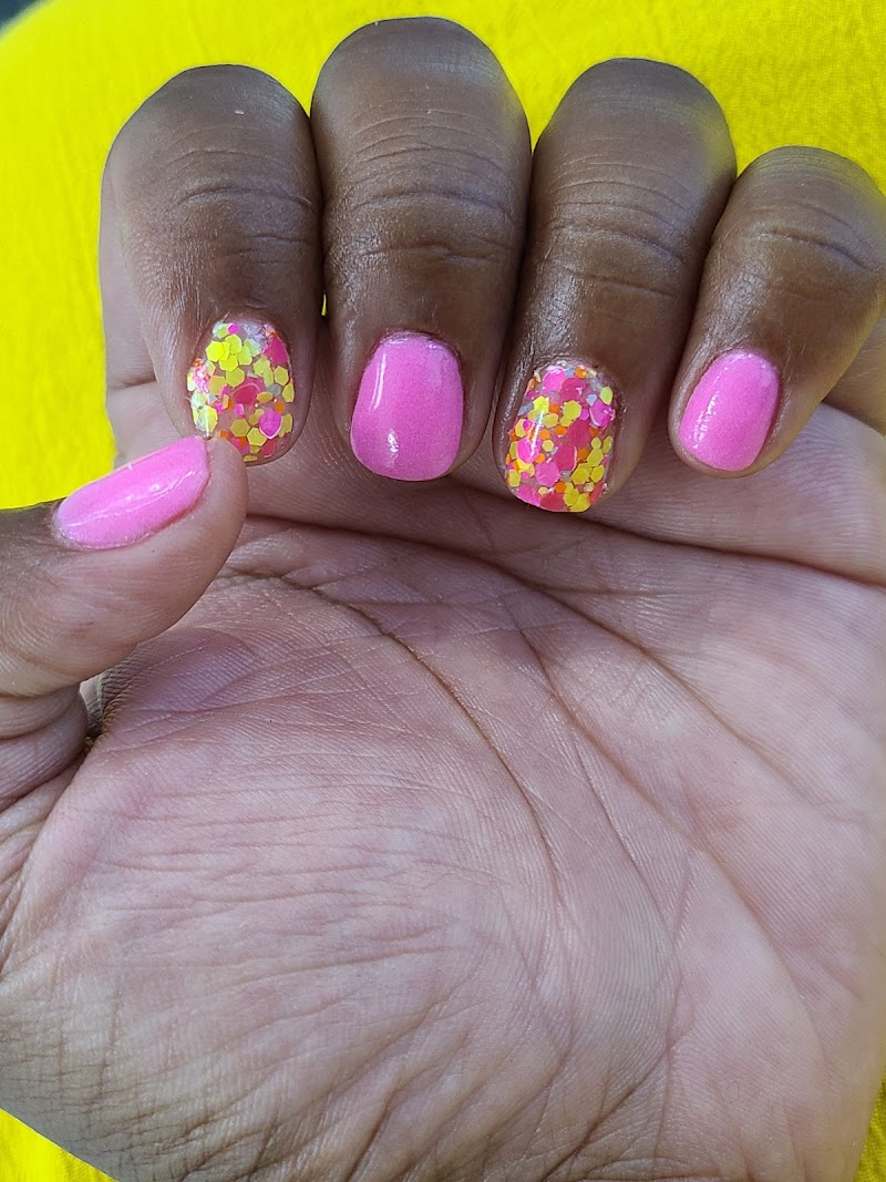 Summer Nails nail design by Sylvia's Nails in New York