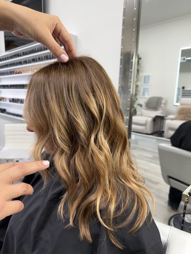 Nail Salon at Poshed Beauty Bar | Egle Miciene | Hair Stylist in Los Angeles