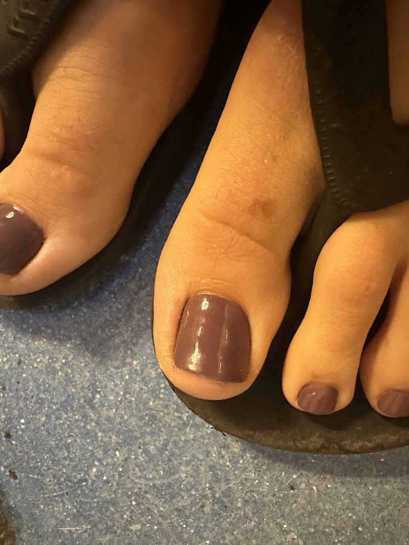 Fall Nails nail design by Nail To Toe Rescue in Los Angeles