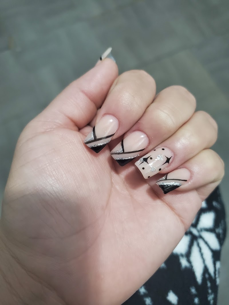 Geometric Nails nail design by Brooklyn Nail in New York