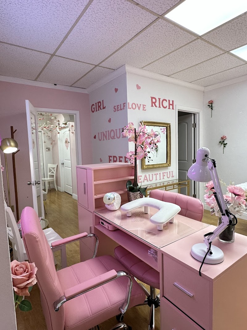 Nail Salon at Elevated Glamour in Miami