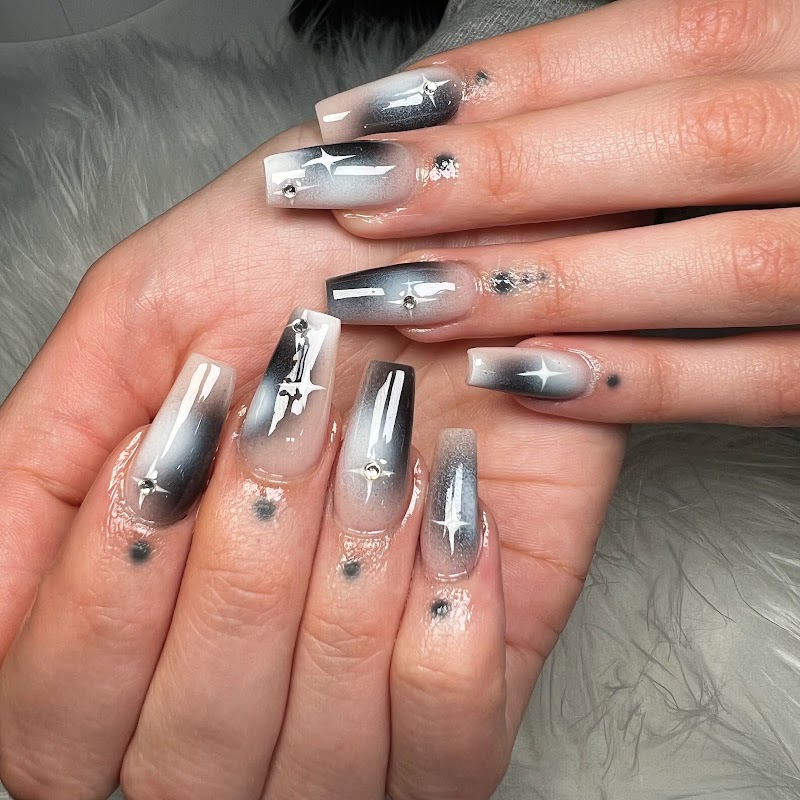 Abstract Nails nail design by EC2 Nails